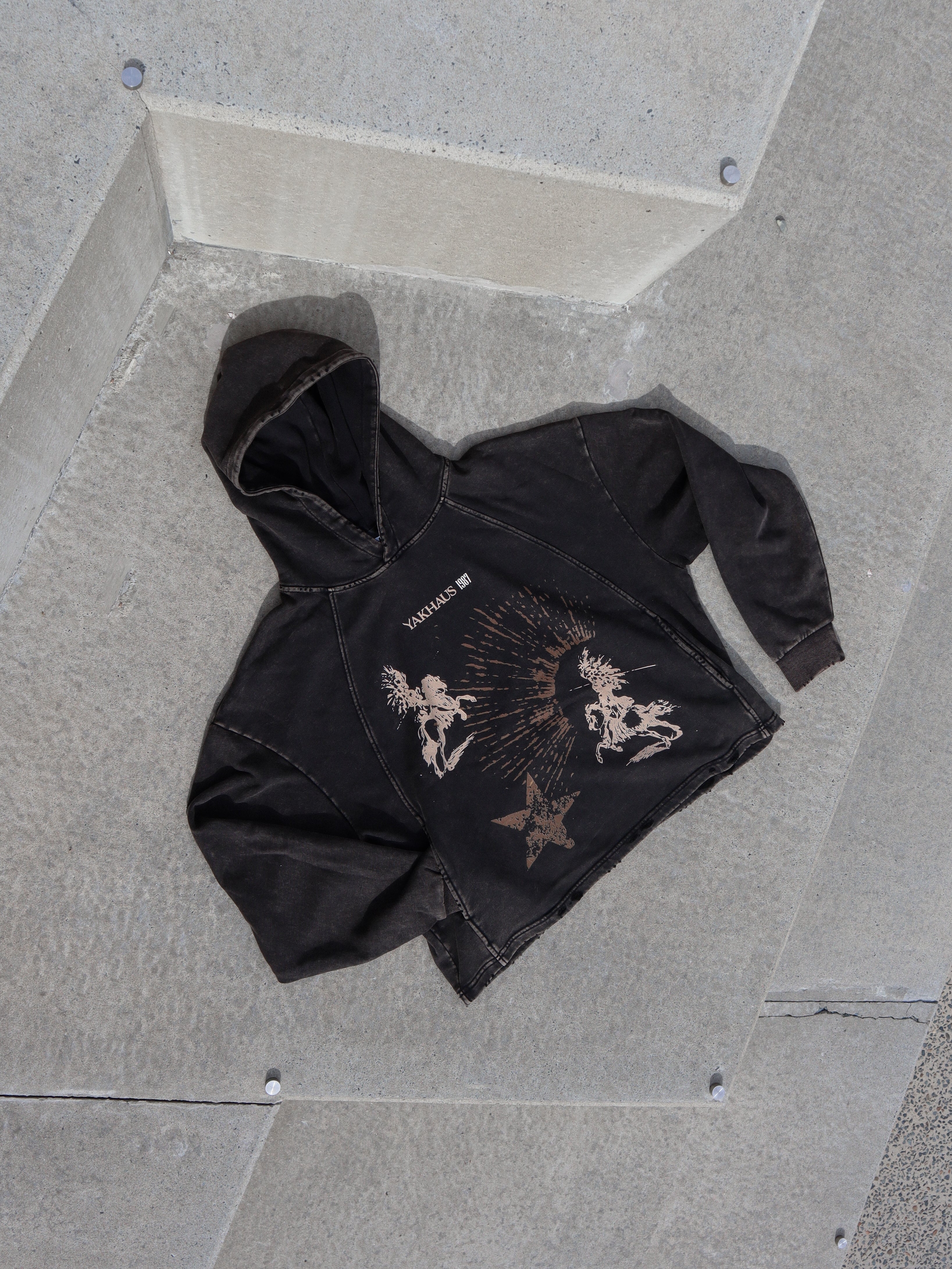 'Fighting Cavaliers' Vintage Washed Frayed-Hem Hoodie