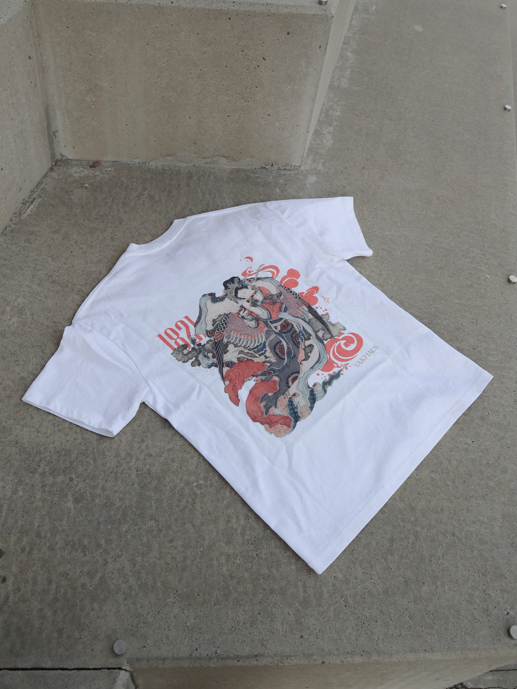 Mystical Bird (Karyōbinga) Oversized T-Shirt