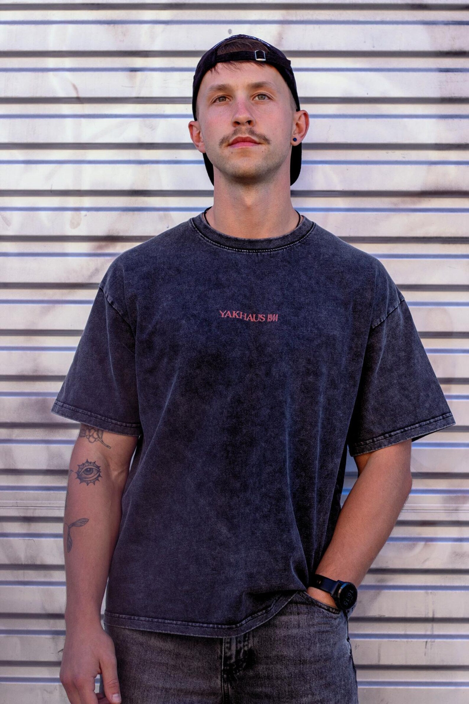 Do it for the plot - Oversize T-Shirt with Calavera of Francisco Madero print | YAKHAUS